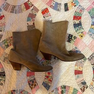 Vintage 80s Raw Leather Suede Light Tan Boots Wood Heels 7.5